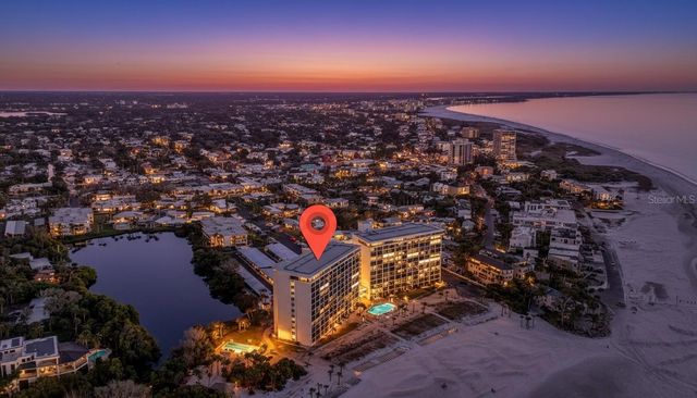 19 WHISPERING SANDS DRIVE 1105, Sarasota, FL 34242