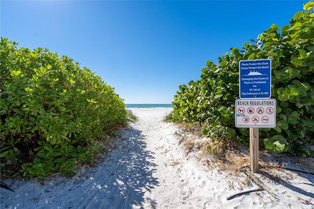 19 WHISPERING SANDS DRIVE 1105, Sarasota, FL 34242