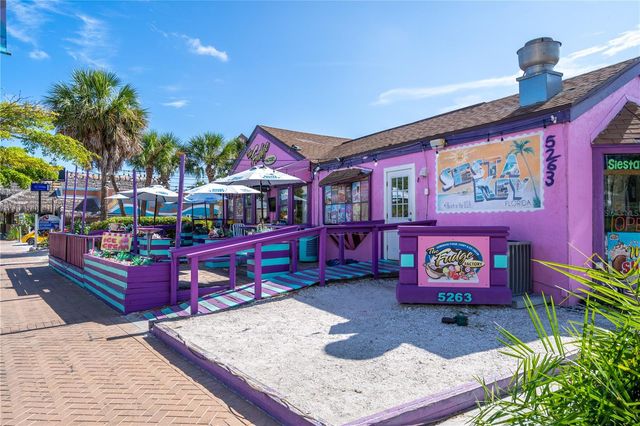 19 WHISPERING SANDS DRIVE 1105, Sarasota, FL 34242