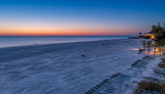 19 WHISPERING SANDS DRIVE 1105, Sarasota, FL 34242