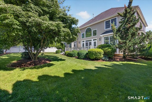 23 Randolph Farm Road, Milford, CT 06460