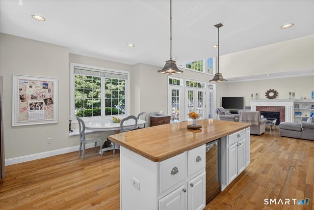 23 Randolph Farm Road, Milford, CT 06460