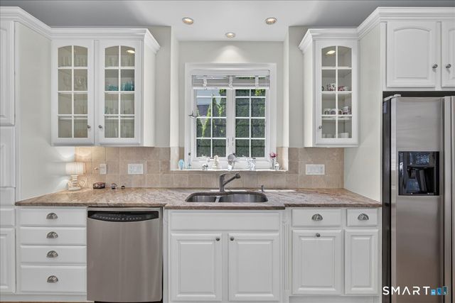 23 Randolph Farm Road, Milford, CT 06460