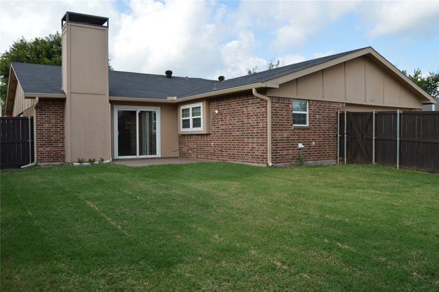 8117 Kensington Drive, Rowlett, TX 75088