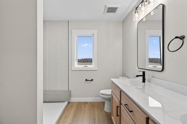 655 1st Street SE, Elgin, MN 55932