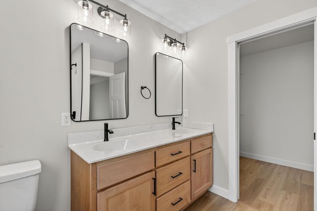 655 1st Street SE, Elgin, MN 55932