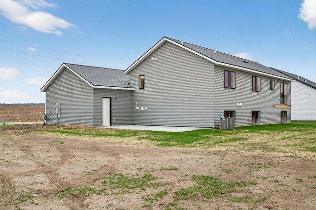 655 1st Street SE, Elgin, MN 55932