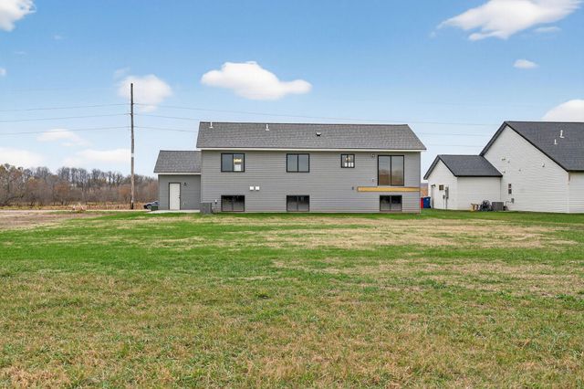 655 1st Street SE, Elgin, MN 55932