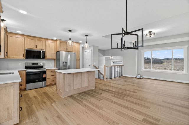 655 1st Street SE, Elgin, MN 55932