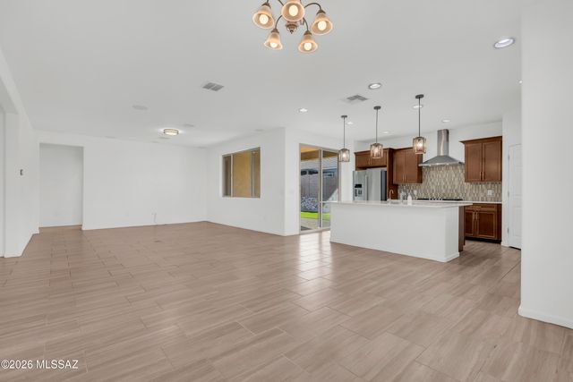 9708 E Crystal Point Trail, Tucson, AZ 85747