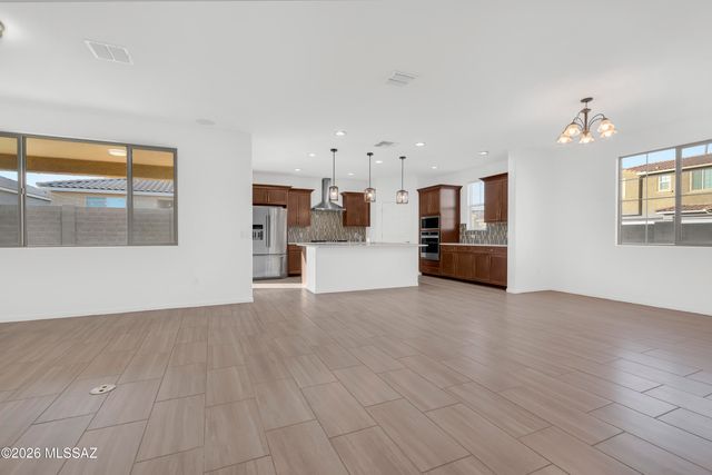 9708 E Crystal Point Trail, Tucson, AZ 85747