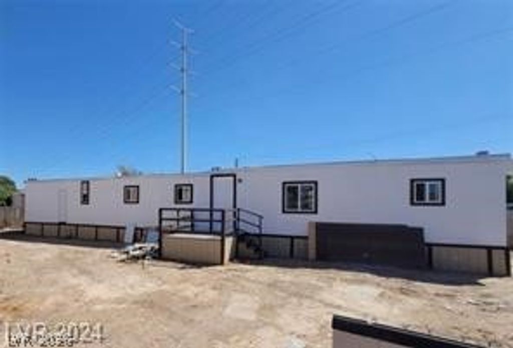 2884 Green Tree Avenue, Las Vegas, NV 89142 — exterior