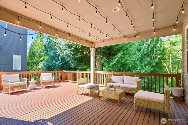 12089 164th Court NE, Redmond, WA 98052