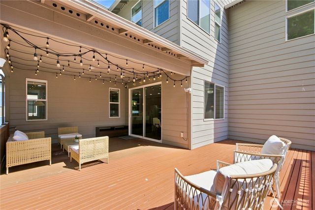 12089 164th Court NE, Redmond, WA 98052