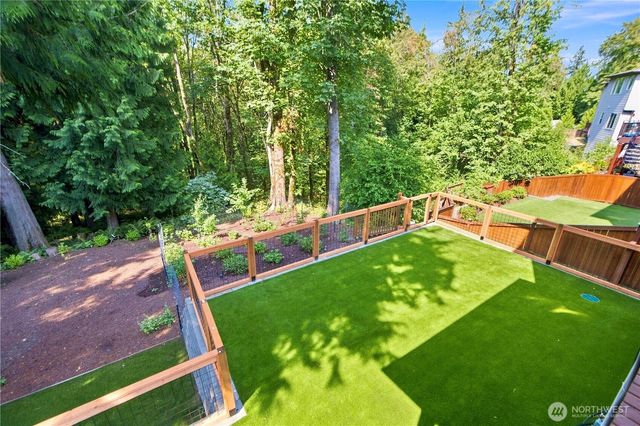 12089 164th Court NE, Redmond, WA 98052