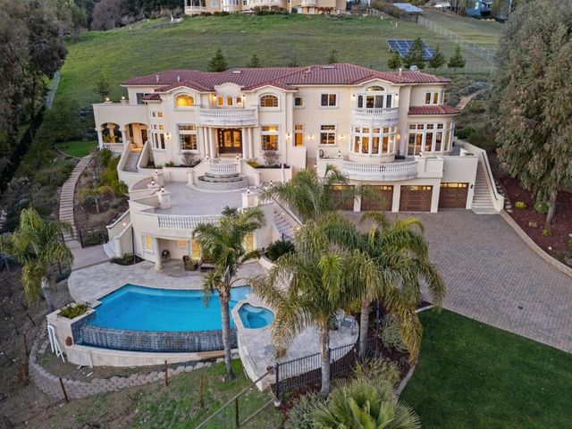 20750 Lost Ranch Road, San Jose, CA 95120