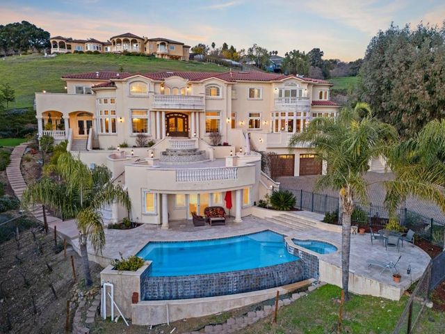 20750 Lost Ranch Road, San Jose, CA 95120