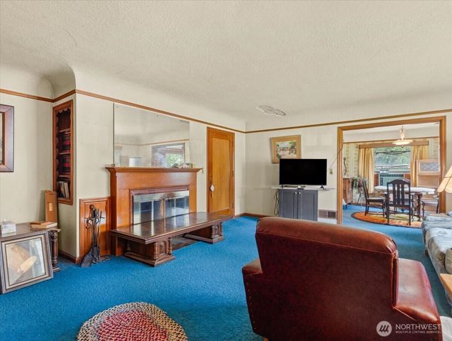 15711 NE 152nd Avenue, Brush Prairie, WA 98606