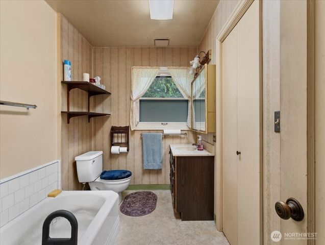 15711 NE 152nd Avenue, Brush Prairie, WA 98606