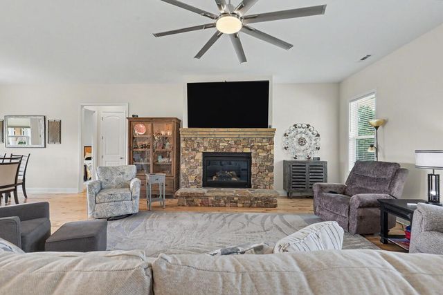 15 Kiloran Way, Blairsville, GA 30512