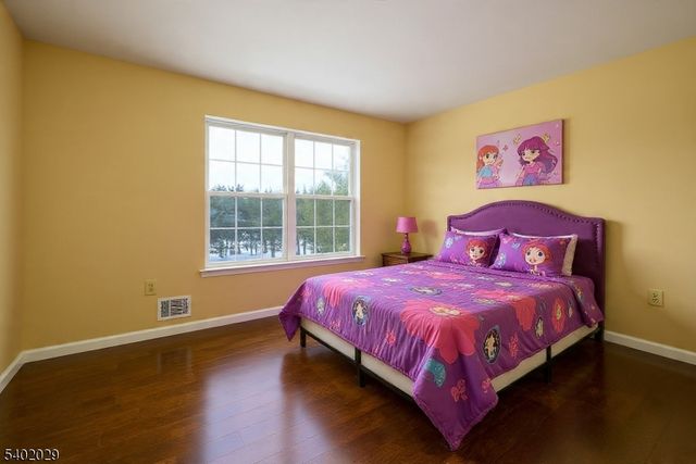 5 Clover Hills Dr, Franklin Twp., NJ 08873