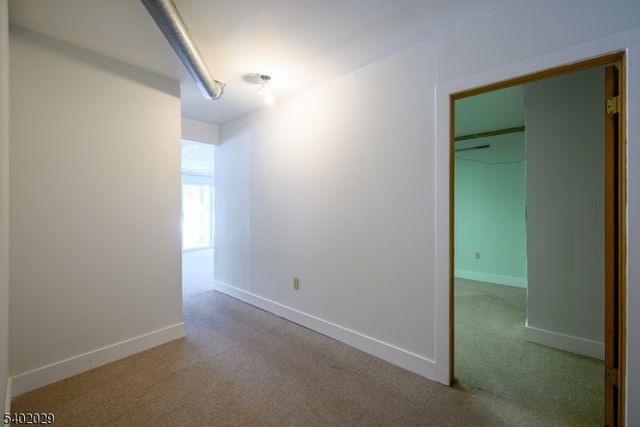 5 Clover Hills Dr, Franklin Twp., NJ 08873