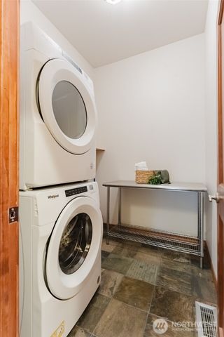 3338 Sunny Cove Court, Bellingham, WA 98226