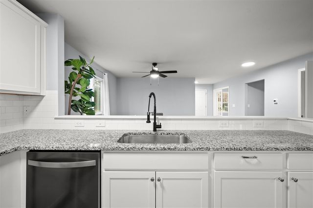 1134 Sonoma Court, Baroda, MI 49101