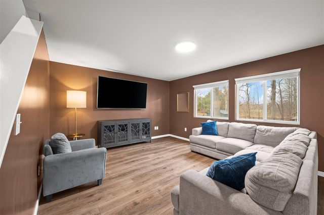 1134 Sonoma Court, Baroda, MI 49101