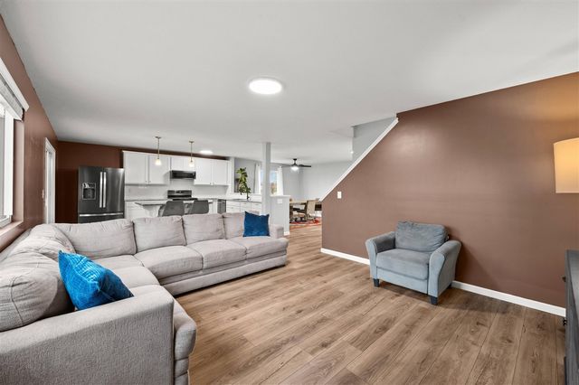 1134 Sonoma Court, Baroda, MI 49101