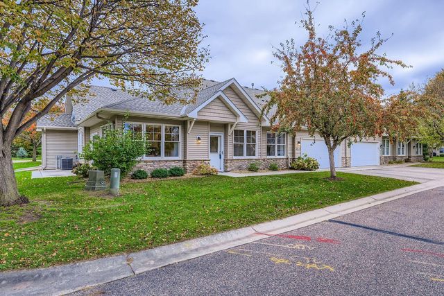 365 Hayes Drive 30, Hastings, MN 55033