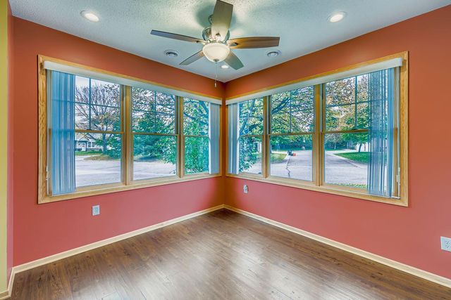 365 Hayes Drive 30, Hastings, MN 55033