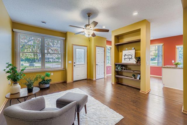 365 Hayes Drive 30, Hastings, MN 55033