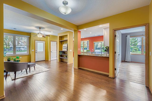 365 Hayes Drive 30, Hastings, MN 55033