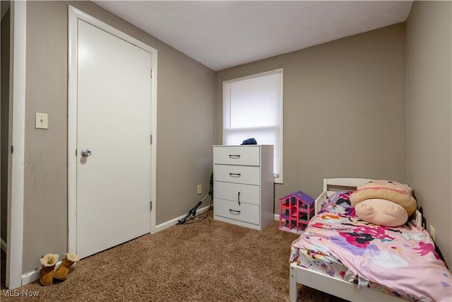 985 Bloomfield Avenue, Akron, OH 44302