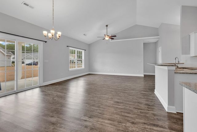 4225 Woodcliffe Dr., Conway, SC 29526