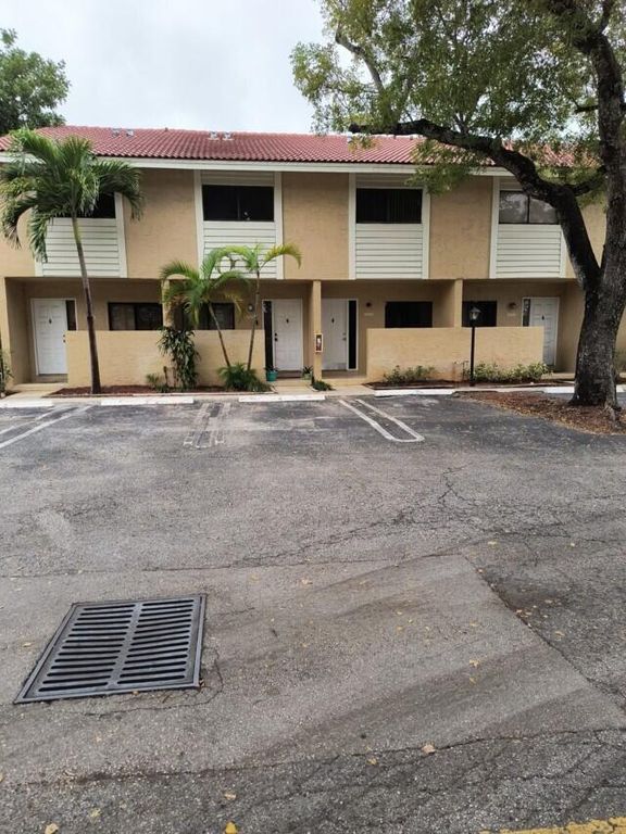 9286 NW 40th Street, Coral Springs, FL 33065