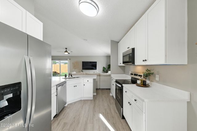 12540 KNOLLCREST Court, Jacksonville, FL 32225
