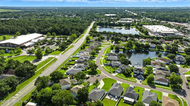 12540 KNOLLCREST Court, Jacksonville, FL 32225