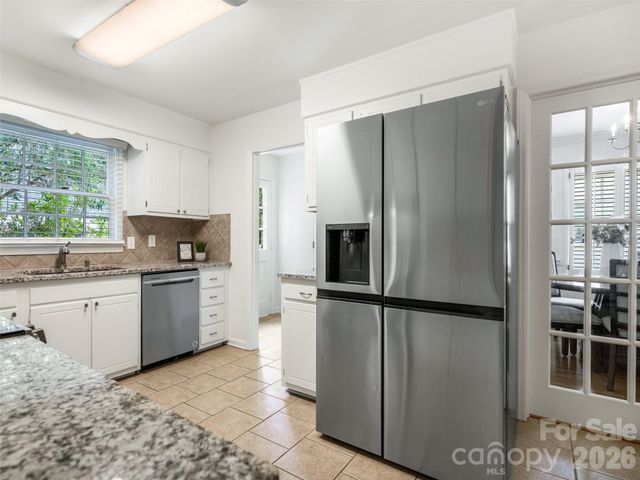 5020 Glenbrier Drive, Charlotte, NC 28212