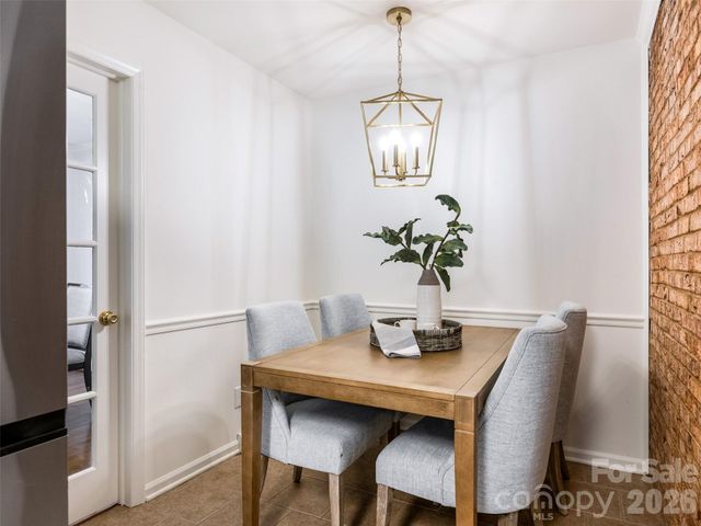 5020 Glenbrier Drive, Charlotte, NC 28212