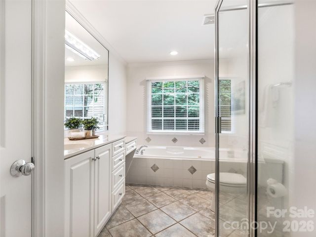 5020 Glenbrier Drive, Charlotte, NC 28212
