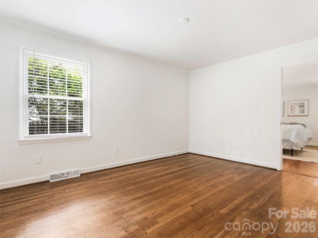 5020 Glenbrier Drive, Charlotte, NC 28212
