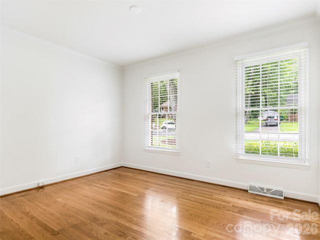 5020 Glenbrier Drive, Charlotte, NC 28212
