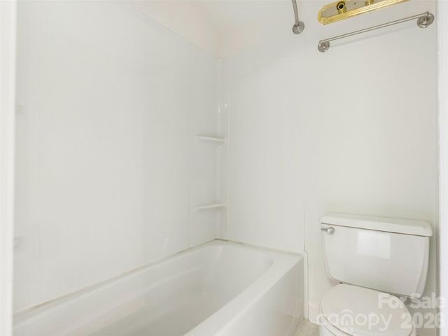 5020 Glenbrier Drive, Charlotte, NC 28212
