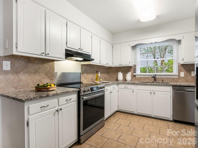5020 Glenbrier Drive, Charlotte, NC 28212