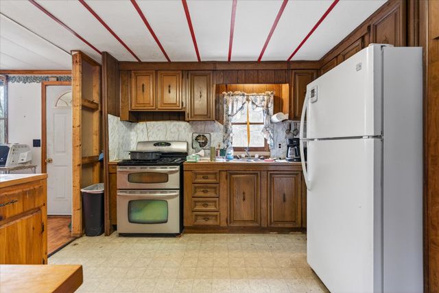 1343 Chelsea Road, Corinth, VT 05039