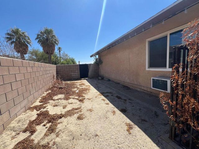 16355 ViA Corto E, Desert Hot Springs, CA 92240