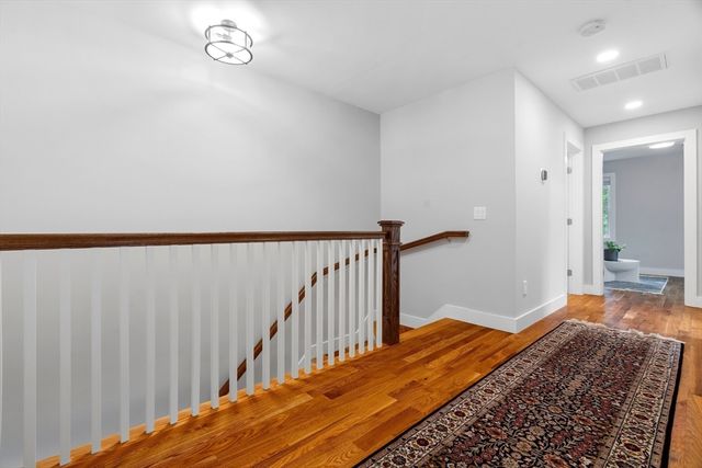 26 Neponset Ave 26, Boston, MA 02131