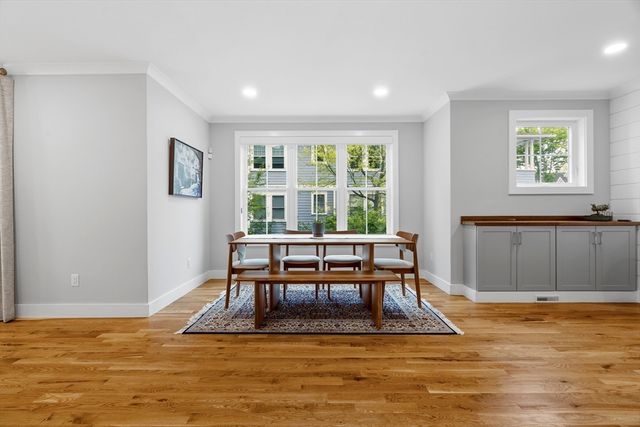 26 Neponset Ave 26, Boston, MA 02131